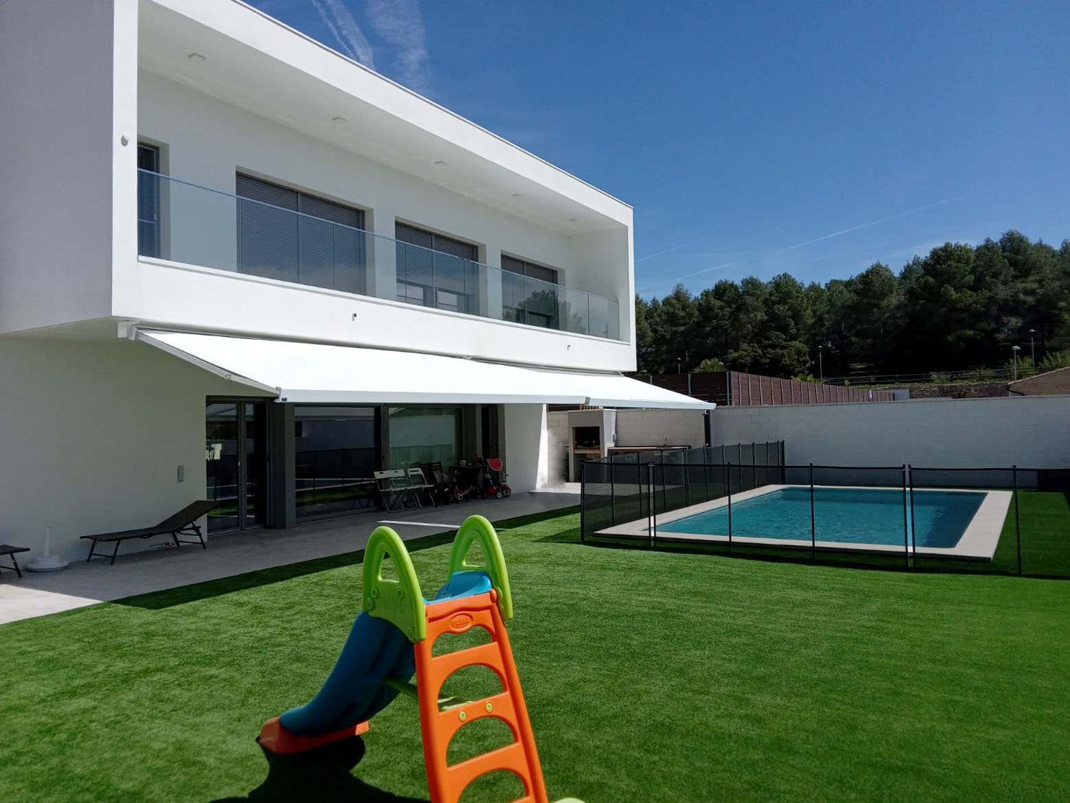 Toldos Cofres y Autoprotegidos 
